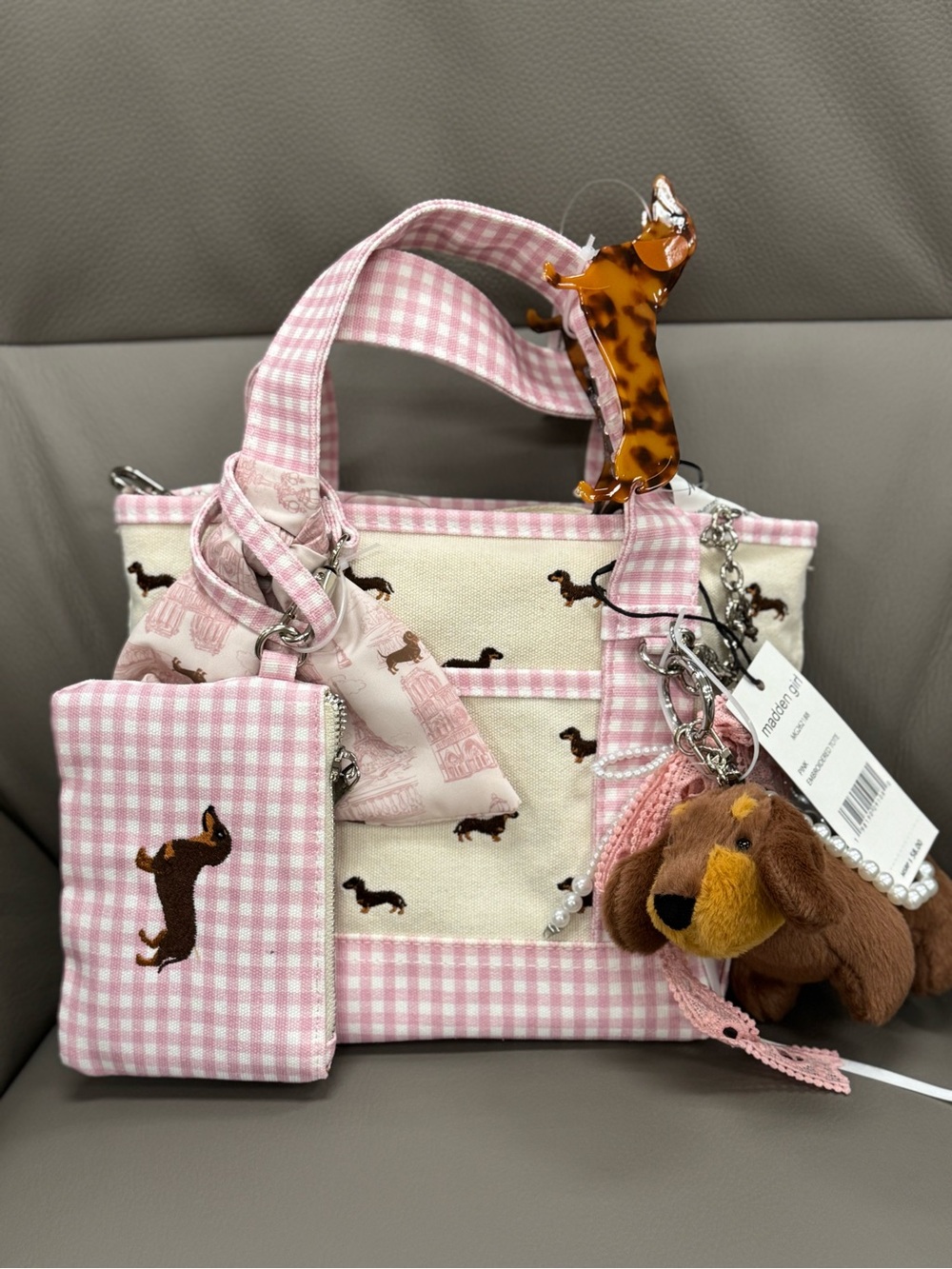 Madden Girl Doxie/ Dachshund Viral Mini Tote